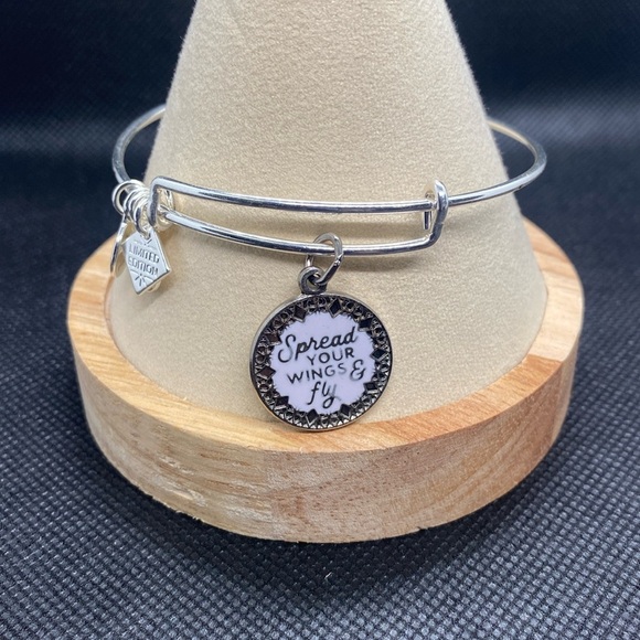 💜ALEX AND ANI💜”Limited Edition”Spread Your Winds & Fly Charm Bangle/EUC - Picture 2 of 7